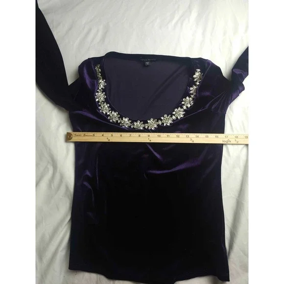 Boston Proper Blouse Top Womens Small Purple Velour Embellished Long Sleeves - Picture 3 of 6